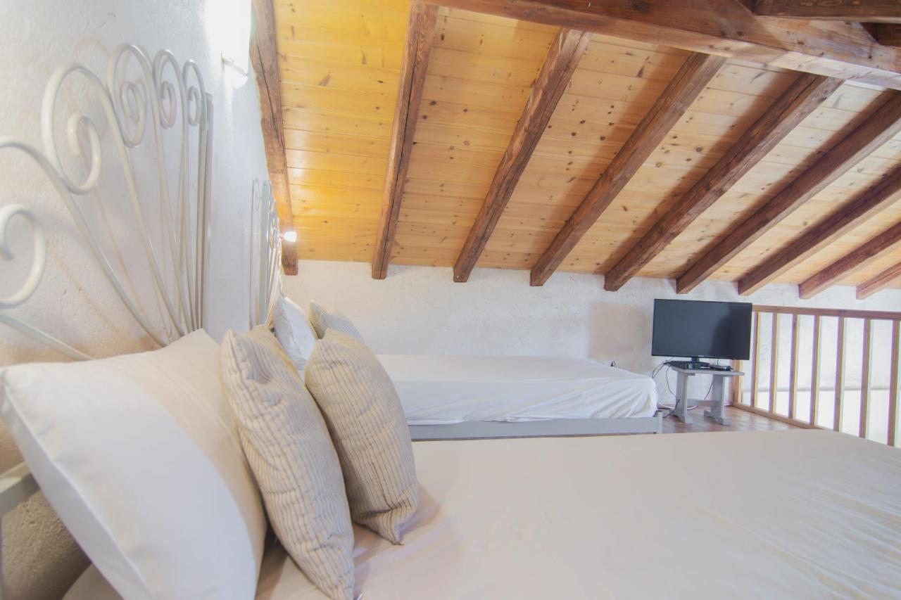 Villa Theodora View Apartments Thalia Agios Georgios Pagon Dış mekan fotoğraf