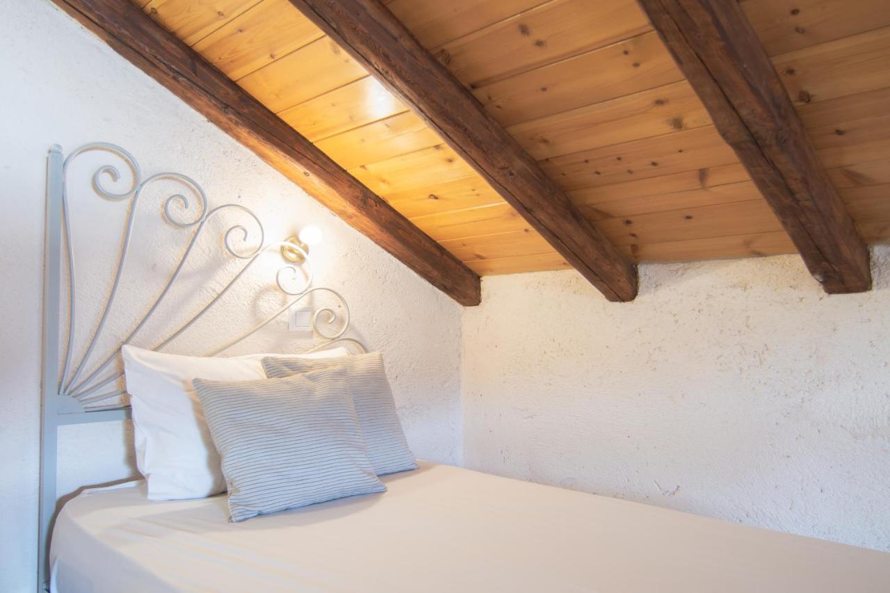 Villa Theodora View Apartments Thalia Agios Georgios Pagon Dış mekan fotoğraf